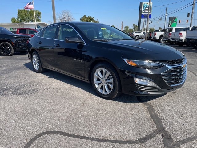 2024 Chevrolet Malibu 1LT photo 3