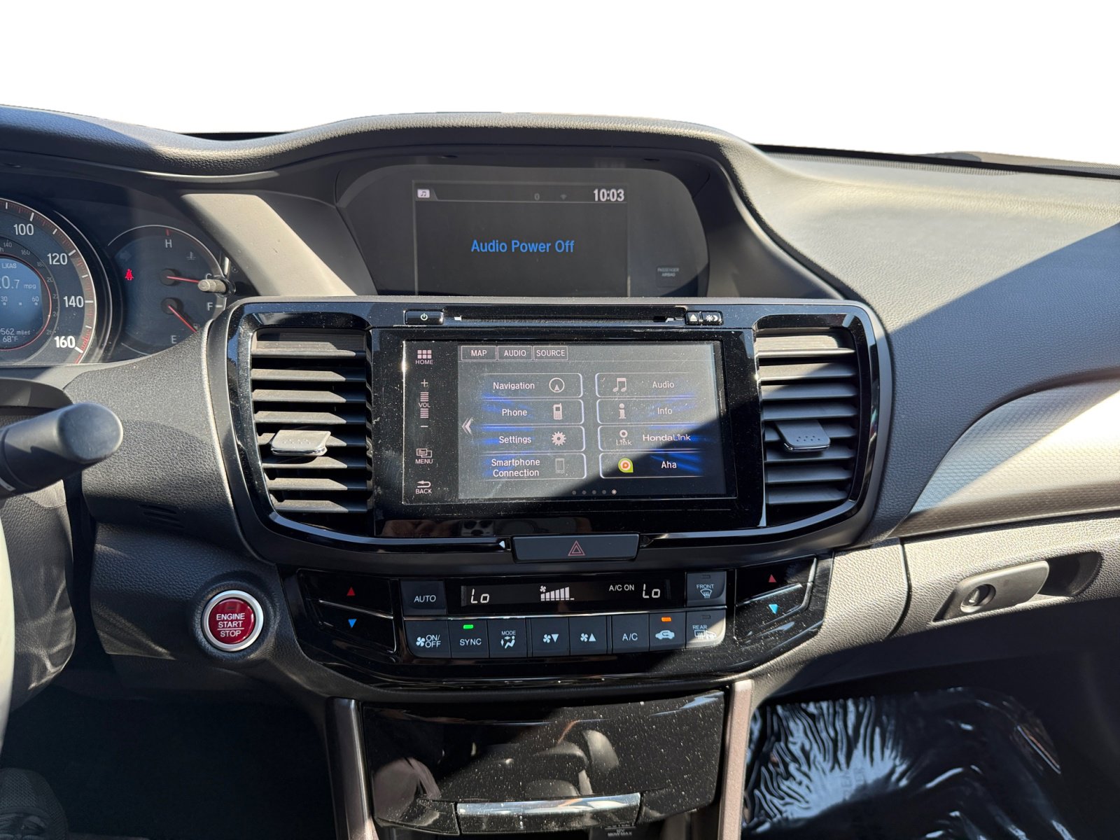 2017 Honda Accord Touring photo 12