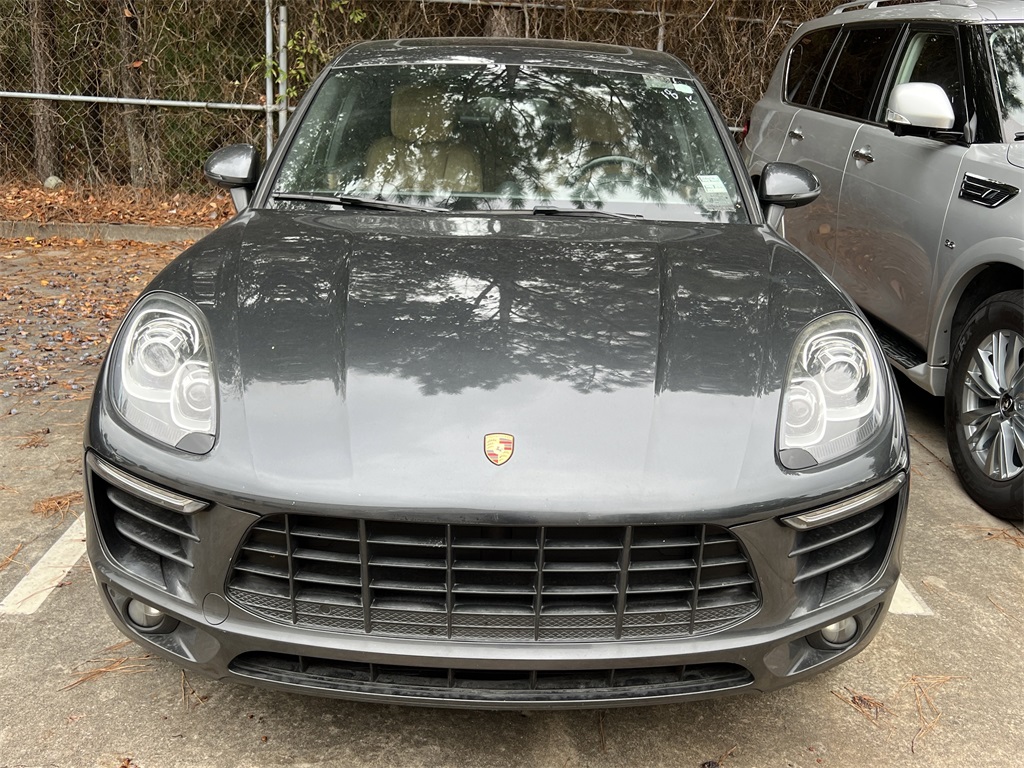 2018 Porsche Macan Base photo 2