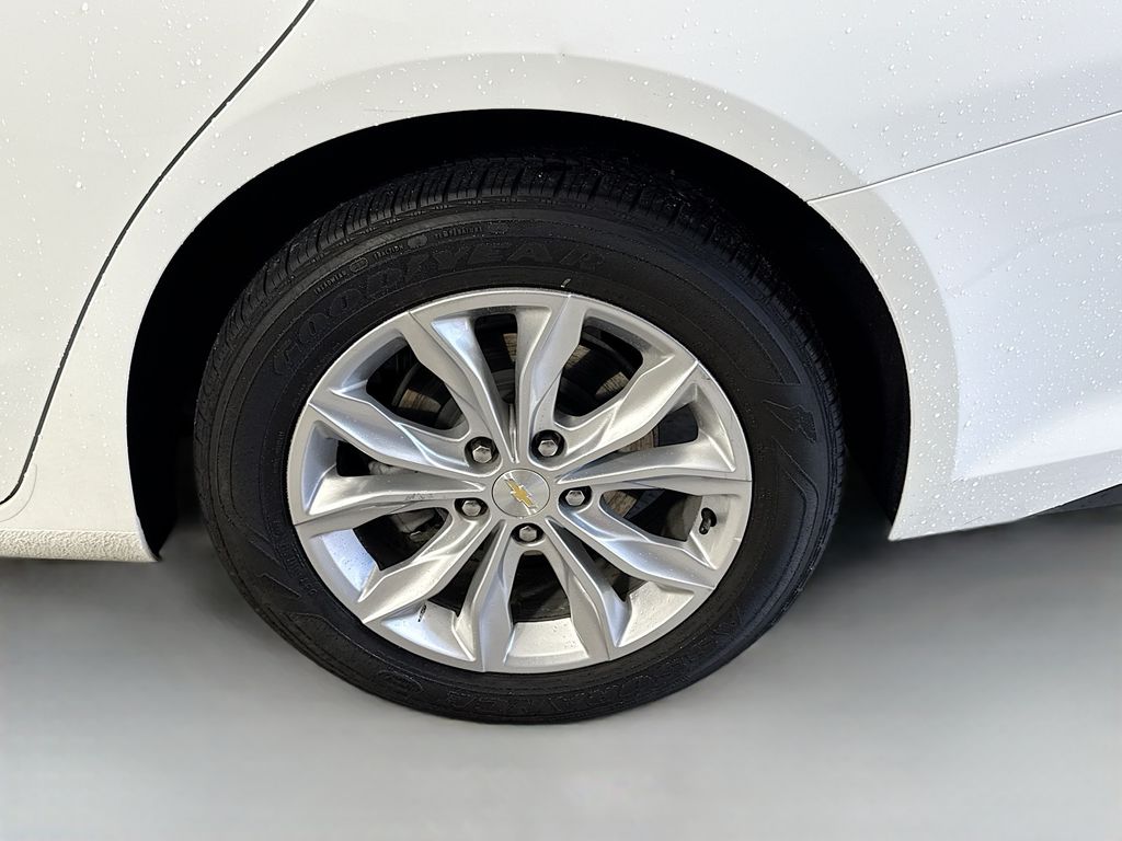 2023 Chevrolet Malibu 1LT photo 29