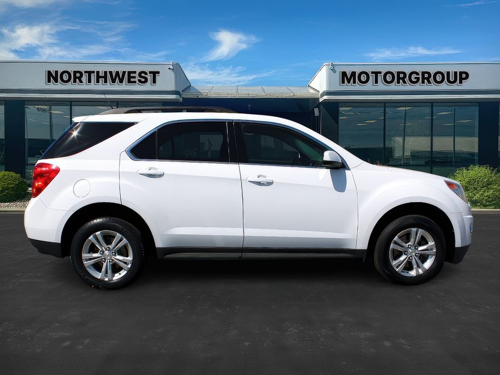 2011 Chevrolet Equinox photo 8