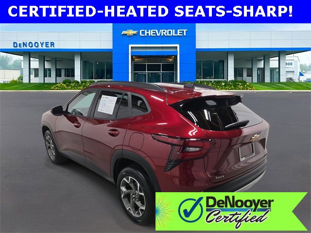 2024 Chevrolet Trax LT photo 7