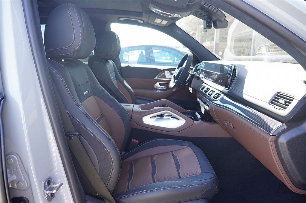 2026 Mercedes Benz GLE AMG 63 4MATIC photo 12