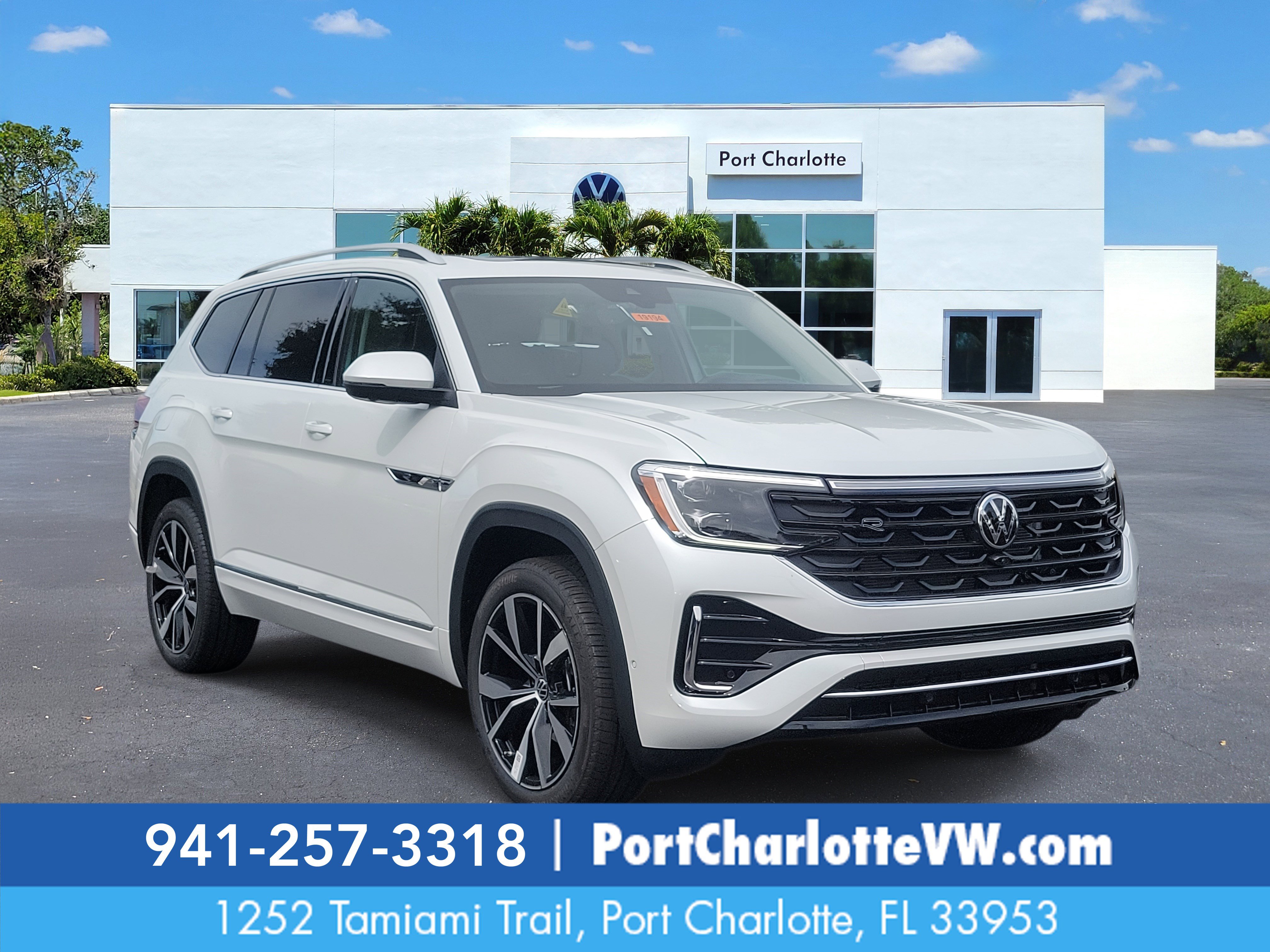 2026 Volkswagen Atlas SEL Premium R-Line's photo