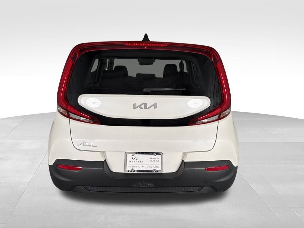 2022 Kia Soul LX photo 14