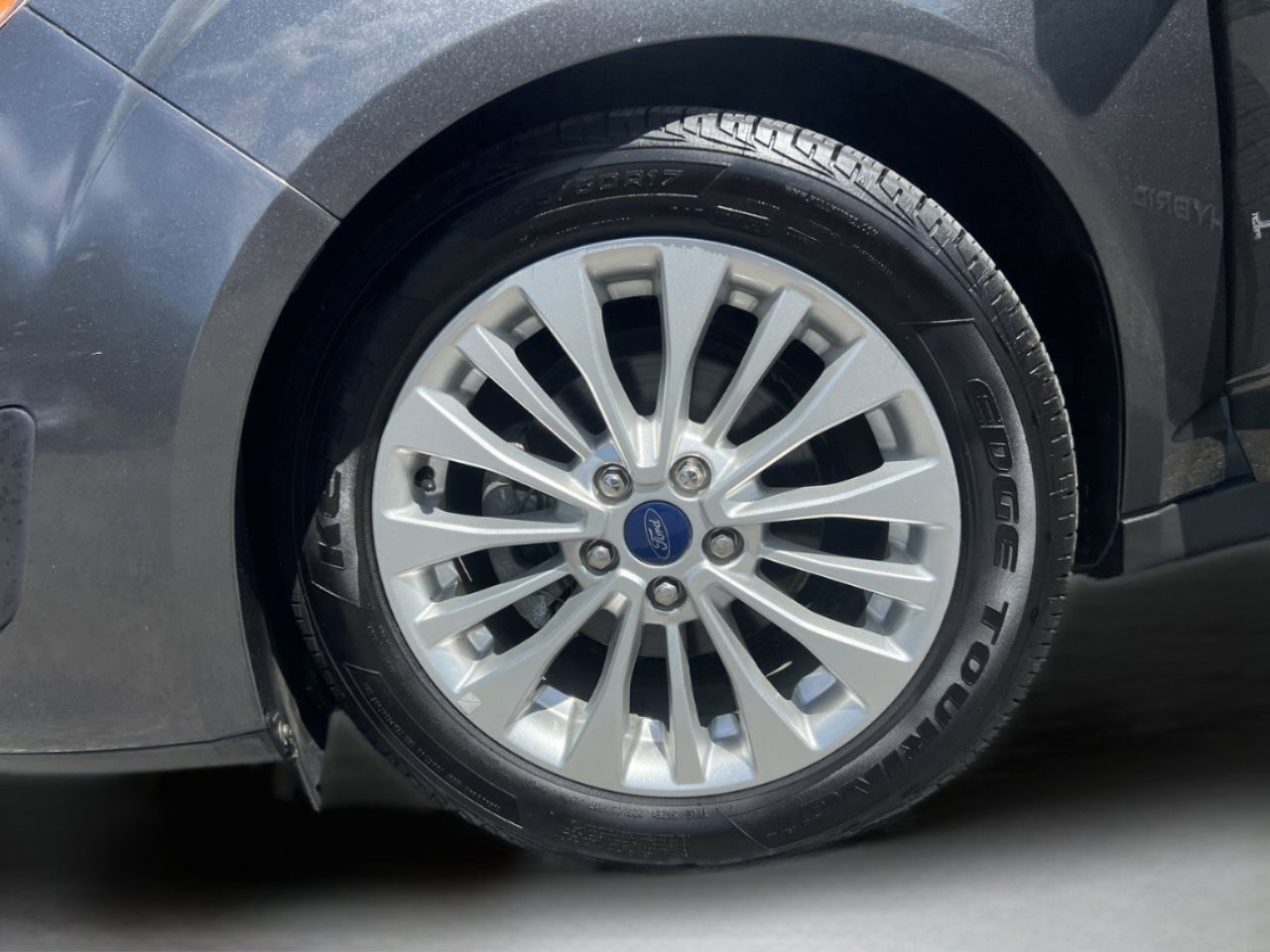 2017 Ford C-Max Hybrid SE photo 28
