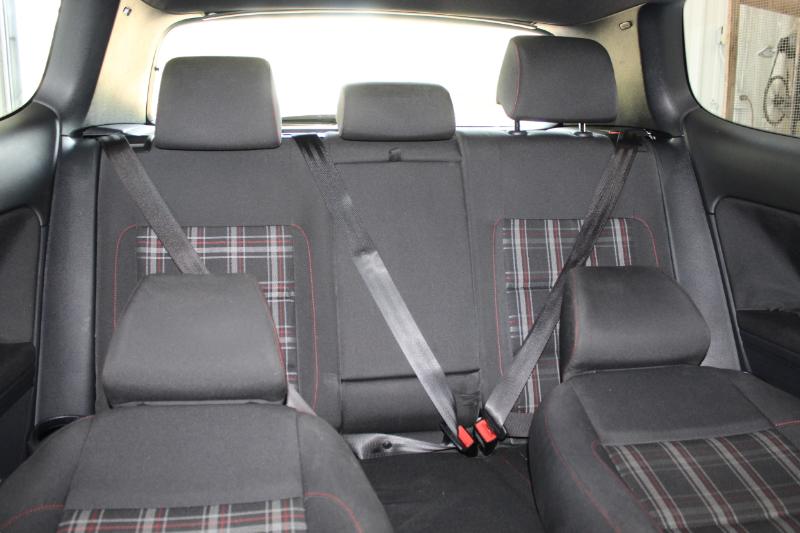 2013 Volkswagen Golf GTI photo 26