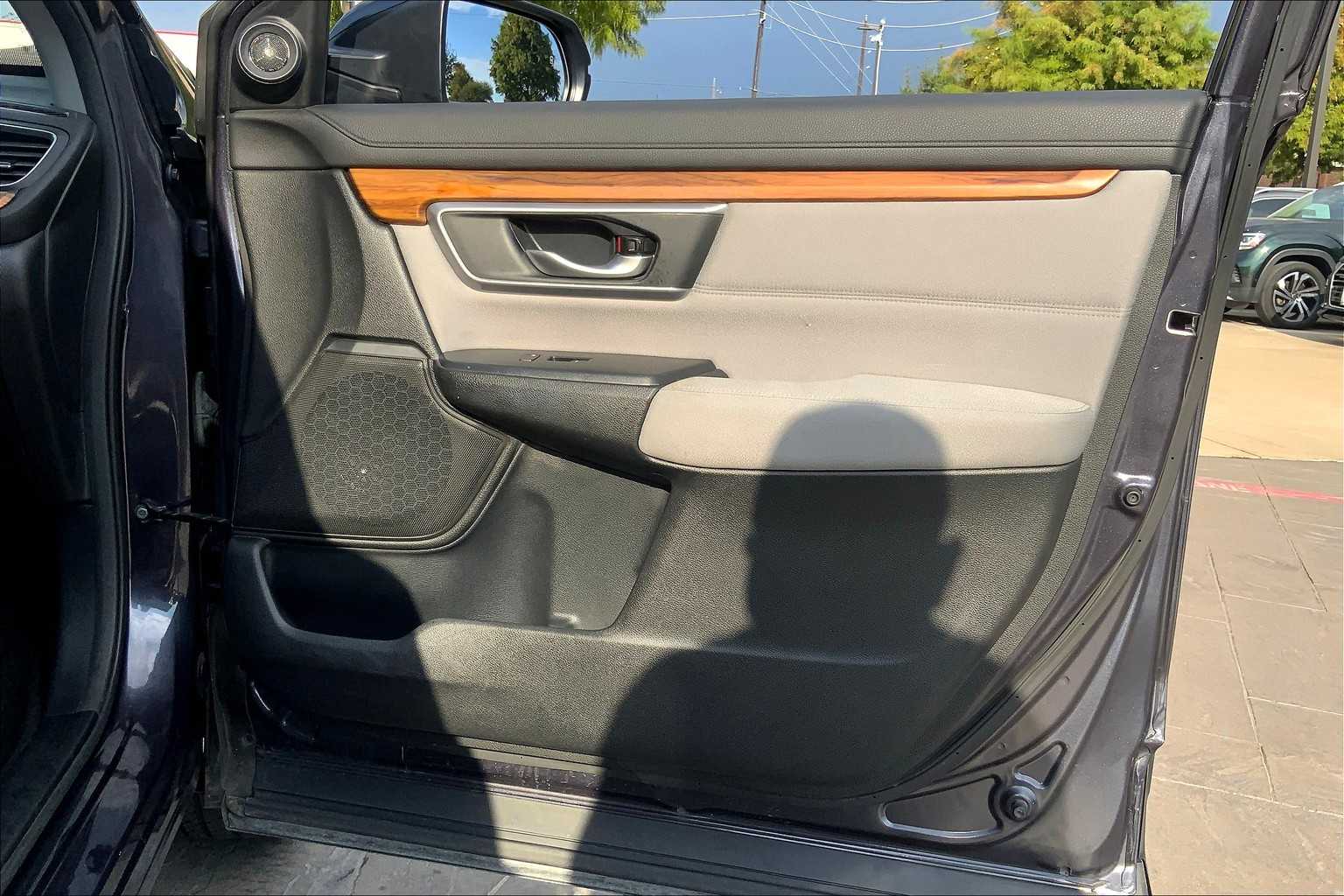 2017 Honda CR-V EX photo 22