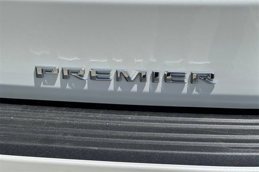 2025 Chevrolet Tahoe Premier photo 26