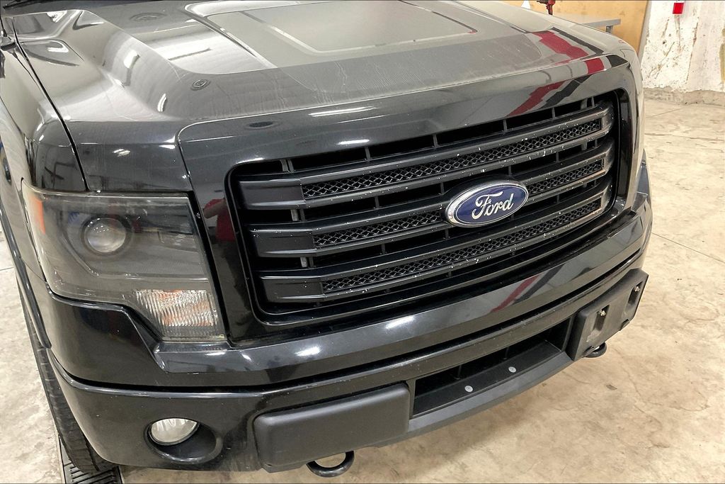 2014 Ford F-150 FX4 photo 22