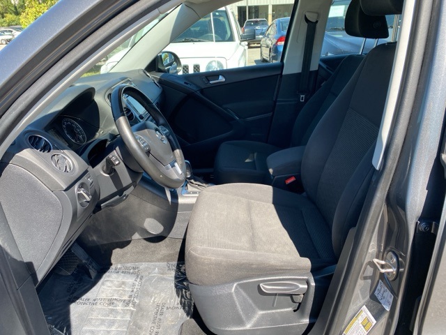 2018 Volkswagen Tiguan Limited photo 9