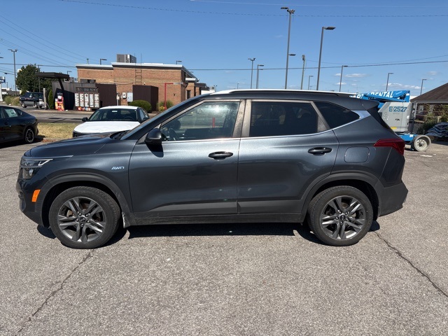 2021 Kia Seltos S photo 4