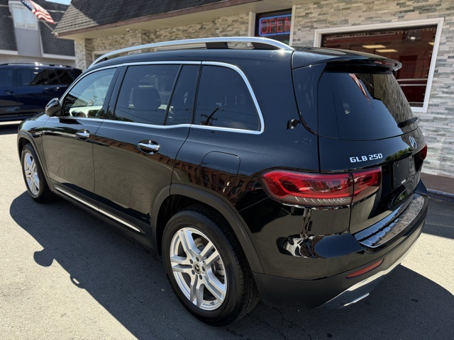 2022 Mercedes Benz GLB 250 4MATIC photo 3