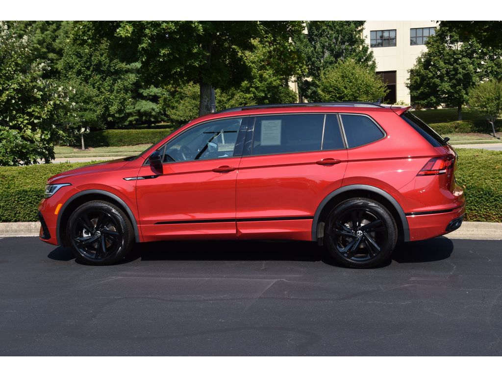 2024 Volkswagen Tiguan SE R-Line Black photo 7
