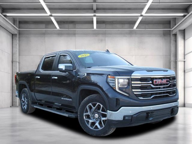 2022 GMC Sierra 1500 SLT's photo