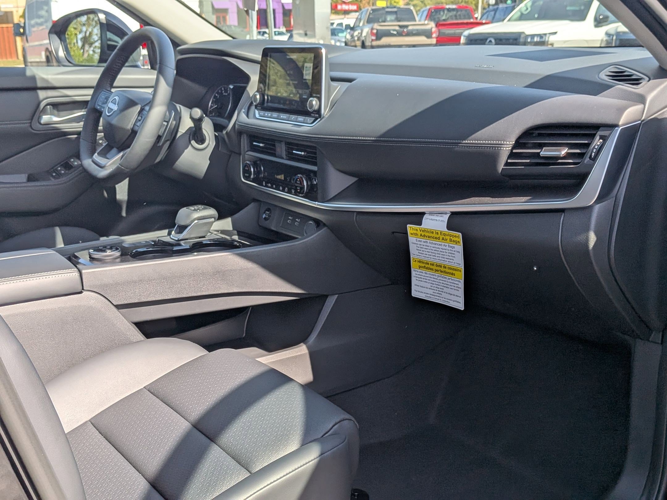 2026 Nissan Rogue SV photo 21