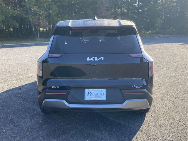 2026 Kia EV9 Light Long Range photo 5