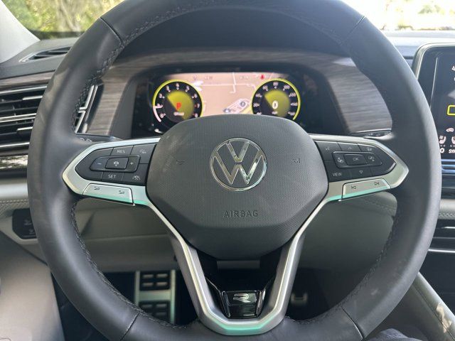 2026 Volkswagen Atlas SEL Premium R-Line photo 5