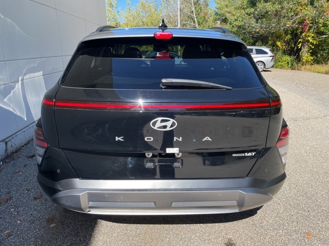 2024 Hyundai Kona Limited photo 4