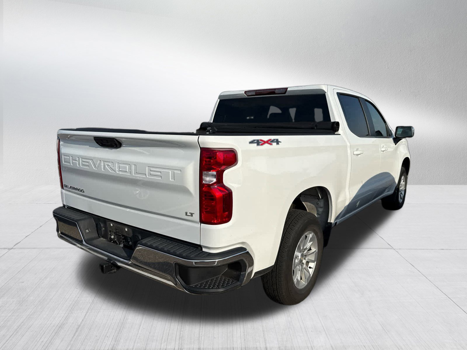 2023 Chevrolet Silverado LT photo 8