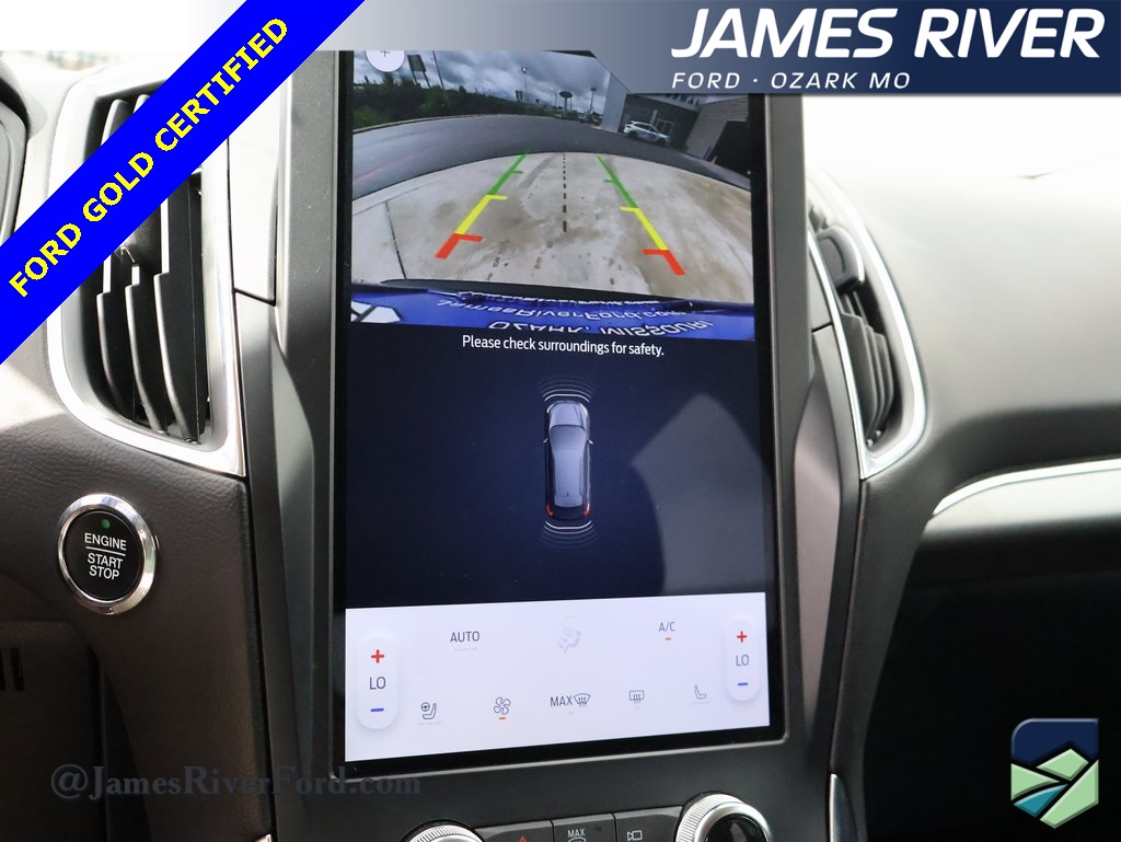 2024 Ford Edge Titanium photo 27