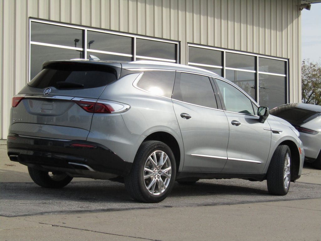 2024 Buick Enclave Premium photo 3