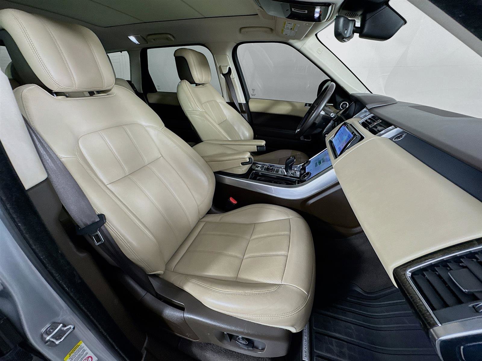 2020 Land Rover Range Rover Sport HSE photo 22