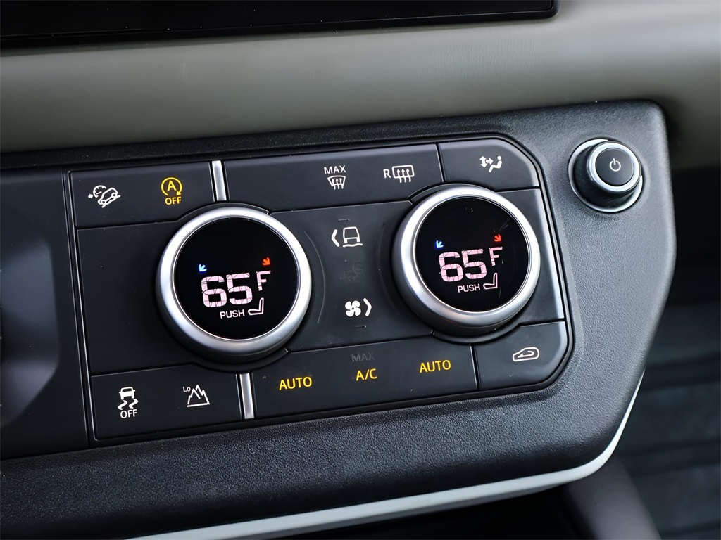 2022 Land Rover Defender 110 XS Edition photo 20