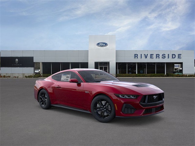 2025 Ford Mustang GT photo 7