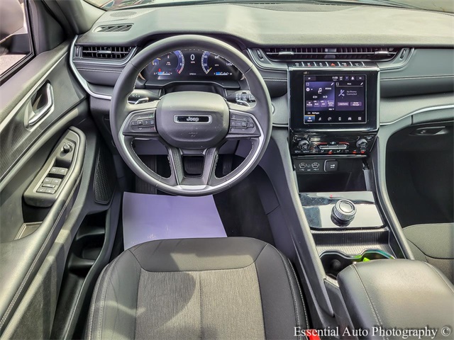 2024 JEEP GRAND CHEROKEE - Image 13