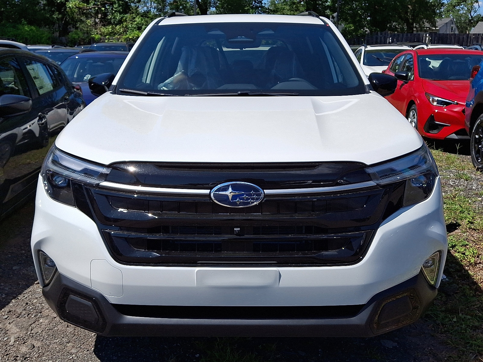2025 Subaru Forester Touring photo 2