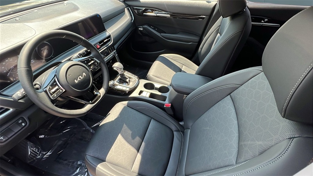 2026 Kia Seltos SX photo 6