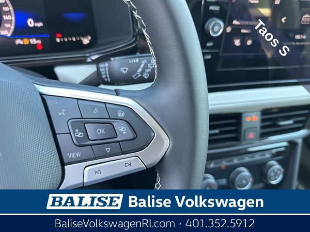 2025 Volkswagen Taos S photo 12