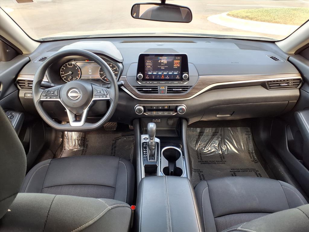 2024 Nissan Altima 2.5 SV photo 22