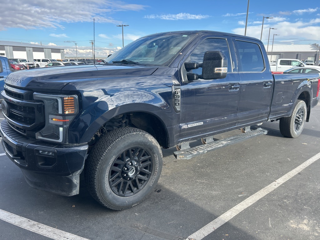 2022 Ford F-350 Super Duty Lariat's photo