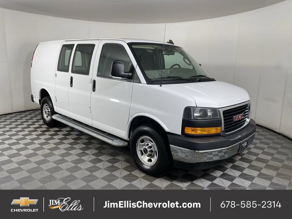 2023 GMC Savana Cargo Work Van's photo