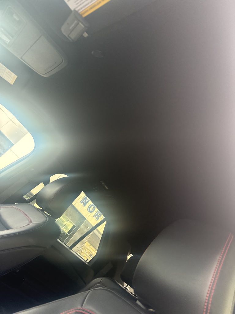 2023 Ford Explorer ST-Line photo 2