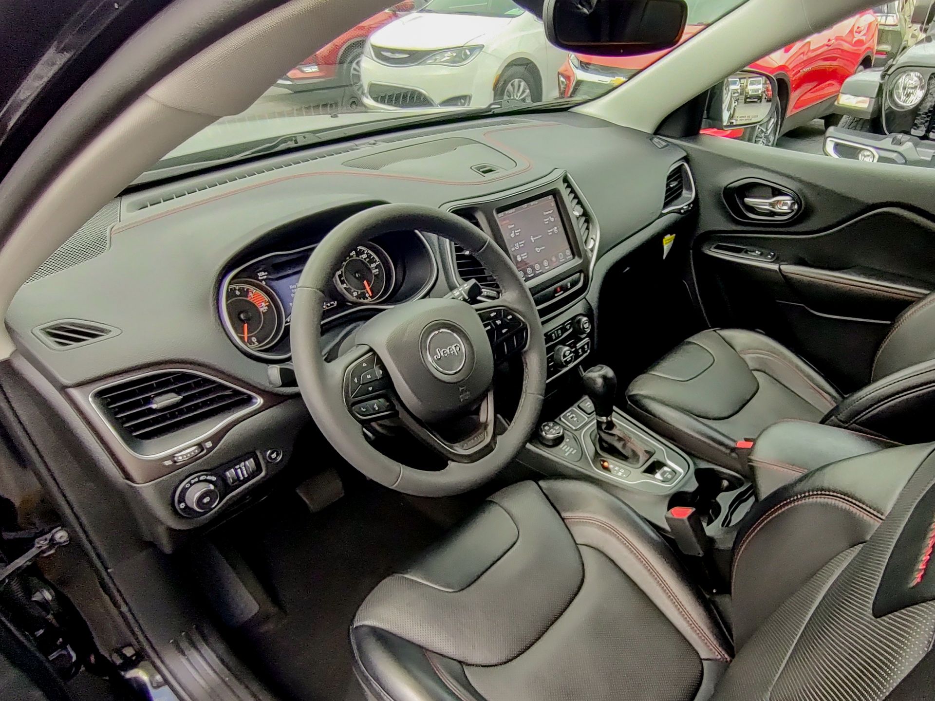 2022 Jeep Cherokee Trailhawk photo 4
