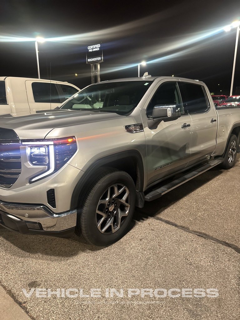 2022 GMC Sierra 1500 SLT's photo