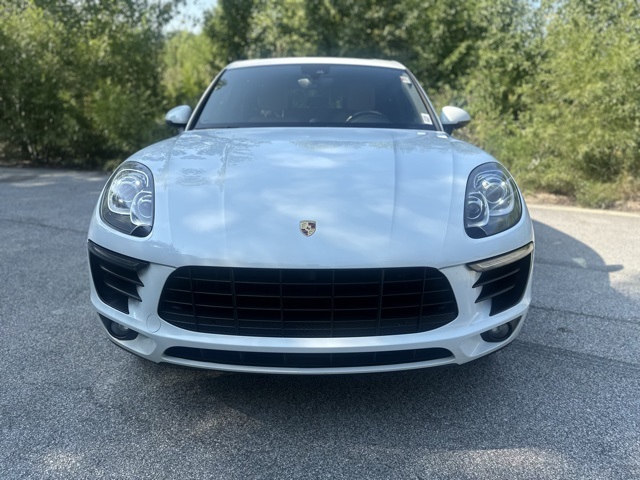 Used 2018 Porsche Macan Sport Edition with VIN WP1AA2A51JLB13302 for sale in Crown Point, IN