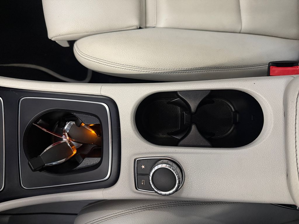 2019 Mercedes Benz GLA 250 4MATIC photo 21
