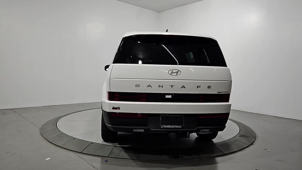 2026 Hyundai Santa Fe SE photo 4
