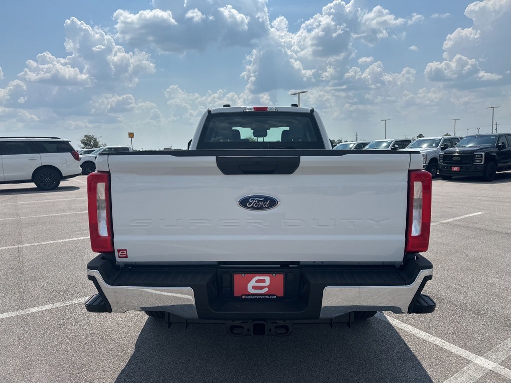 2026 Ford F-250 photo 7