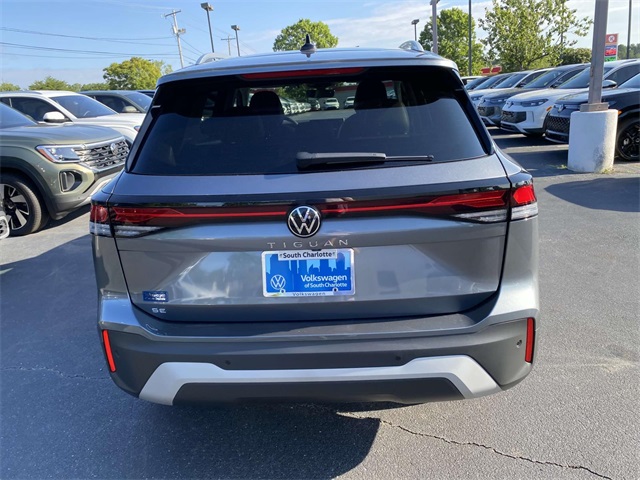 2025 Volkswagen Tiguan SE photo 4