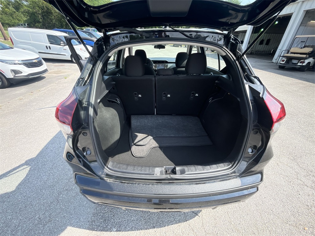 2024 Nissan Kicks SV photo 22