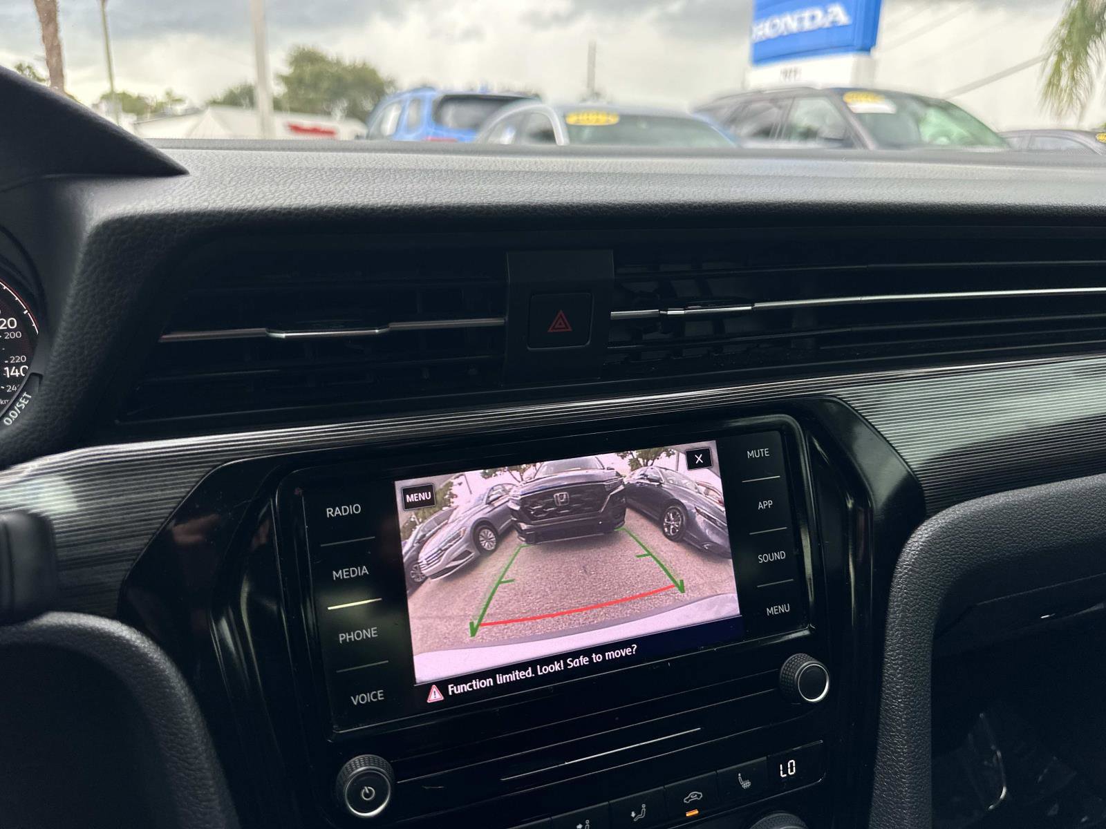 2020 Volkswagen Passat 2.0T R-Line photo 21