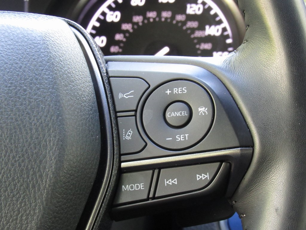 2023 Toyota Camry Hybrid SE photo 22