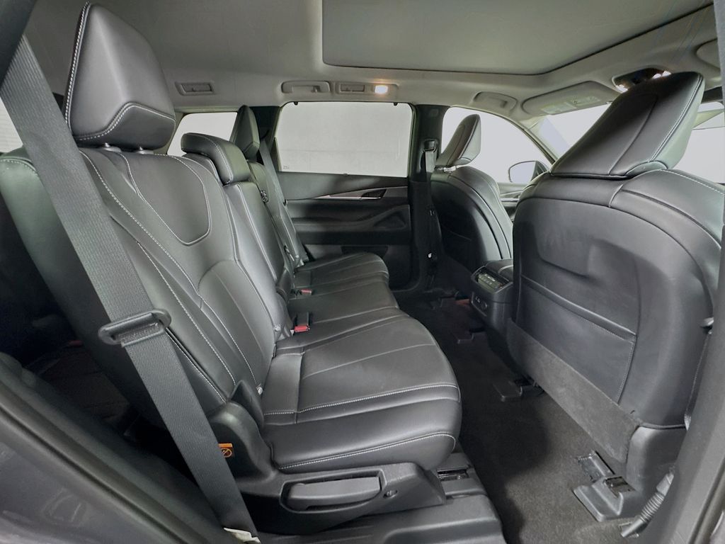 2023 Infiniti QX60 Luxe photo 32