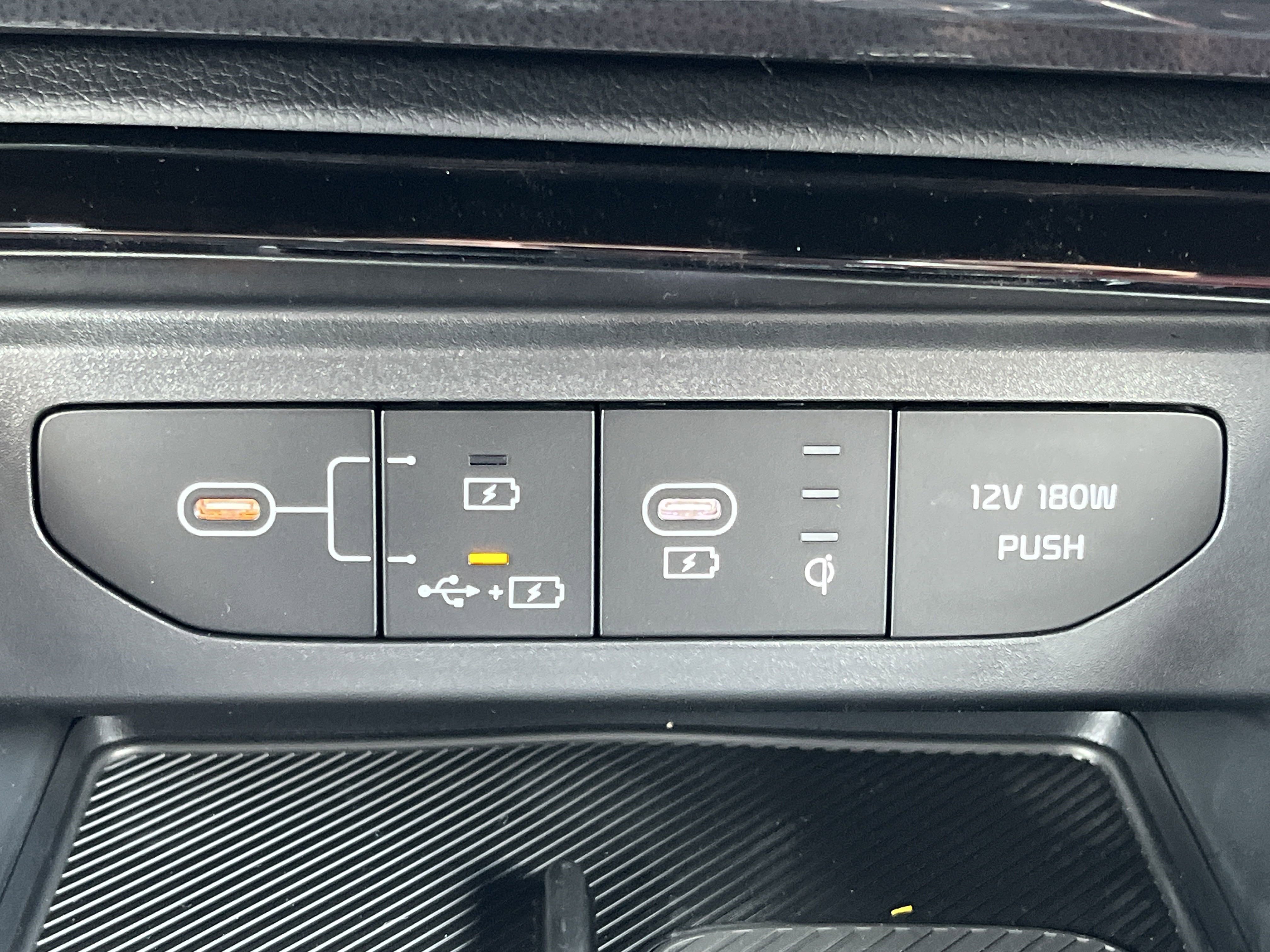 2026 Kia K5 GT-Line photo 6