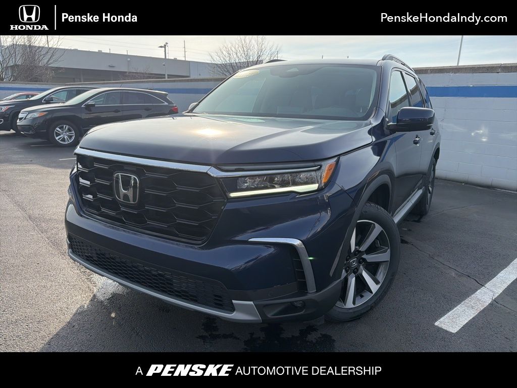2025 Honda Pilot Touring's photo